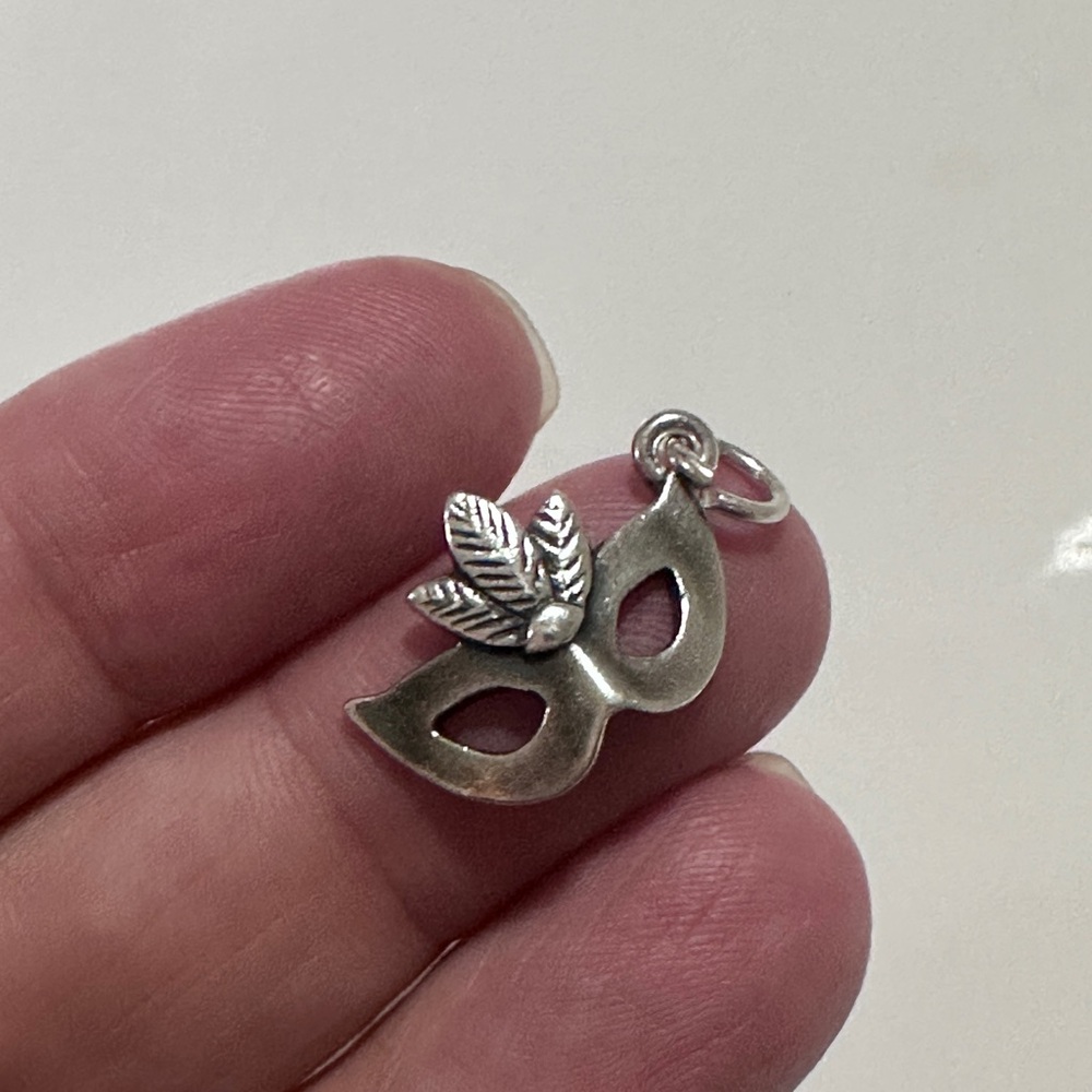 James Avery Mardi Gras mask 925 silver charm